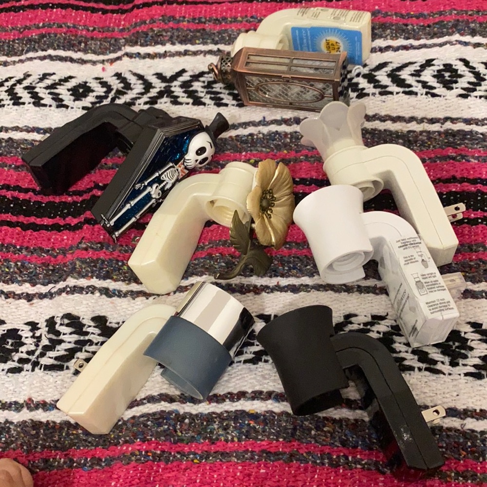 Wall plug in bundle